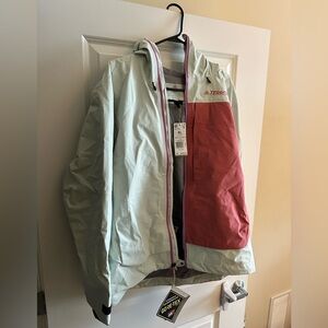 NWT ADIDAS WOMEN'S TERREX MYSHELTER 3 LAYER GORE TEX JACKET